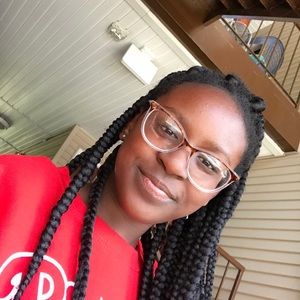 Meet your Posher, Raeanna